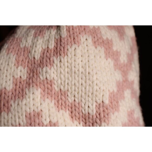 Pink and White Knit Pom Beanie Hat Made In Italy 95% Acrylic 5% Wool Warm & Soft - Picture 8 of 8